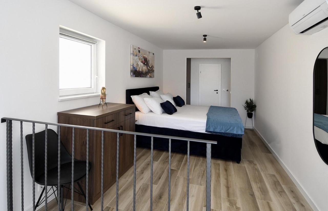 Jacuzzi Apartment Mickey دوبروفينك المظهر الخارجي الصورة